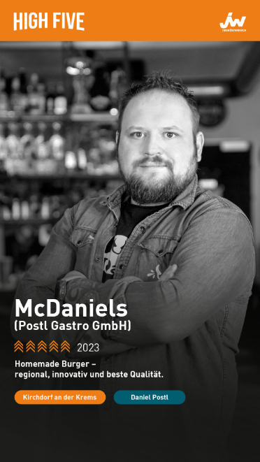 jw high five referenz thumbnail mc daniels